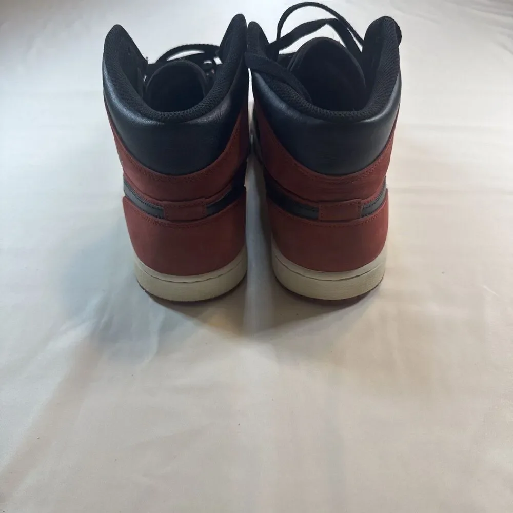 Nike Air Jordan 1 Mid Bred Black Red Men’s Sneakers Size 11 554724-610